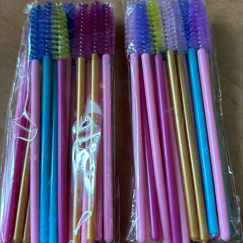 40 pcs Disposable Eyelash Mascara Brushes Mascara Wands Applicator Eyebrow Brush